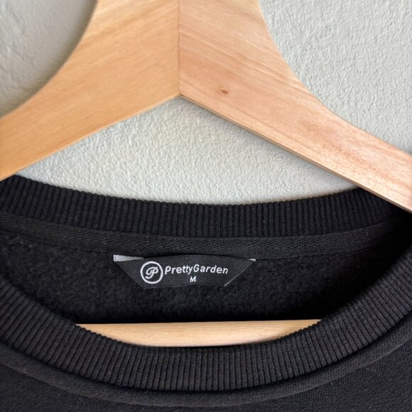 Black Sweatshirt Crew Neck Size M Like New - Picture 2 of 6